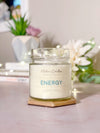 Energy is a soy wax candle made of ruby grapefruit, lemon and lime. It is an energizing scent prepared with cotton wicks.